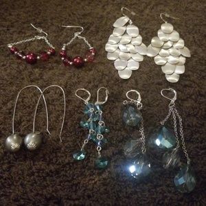 Bundle EUC five pairs earrings